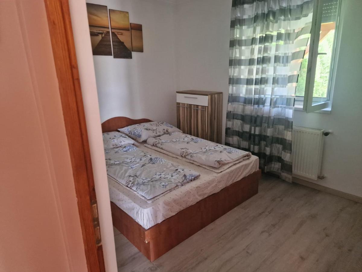 Rajmund Vendeghaz Villa Balatonkeresztúr Exteriör bild